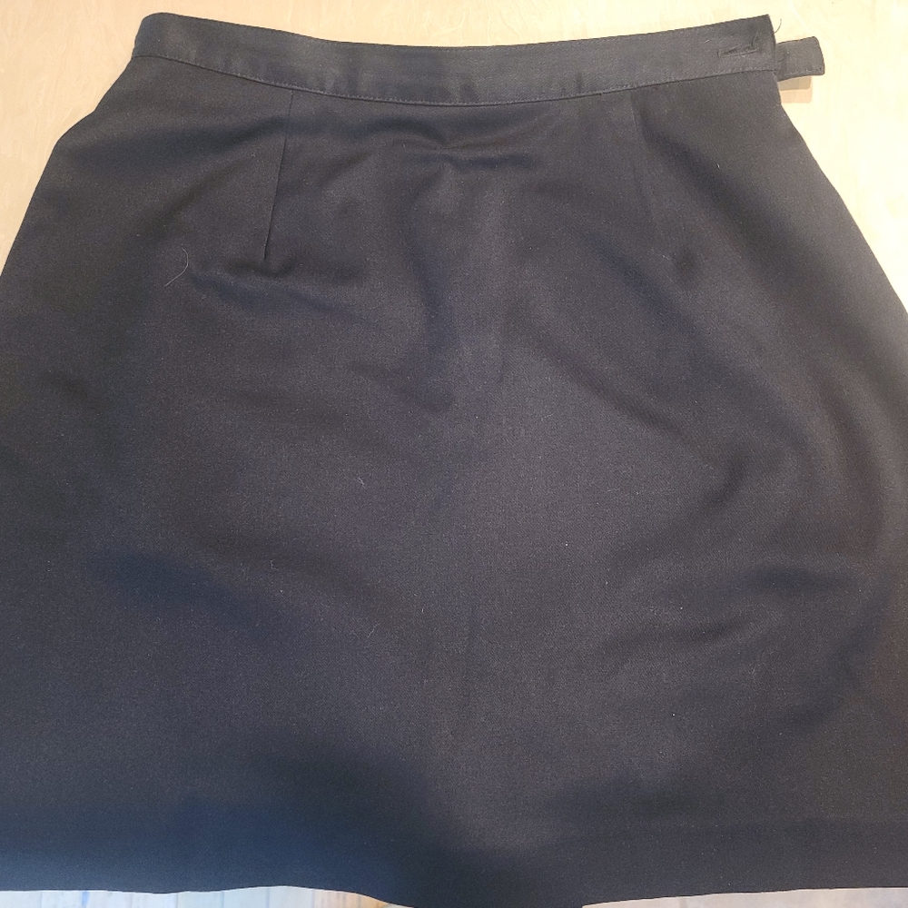 Bette & Court black golf tennis skort size 4 EUC